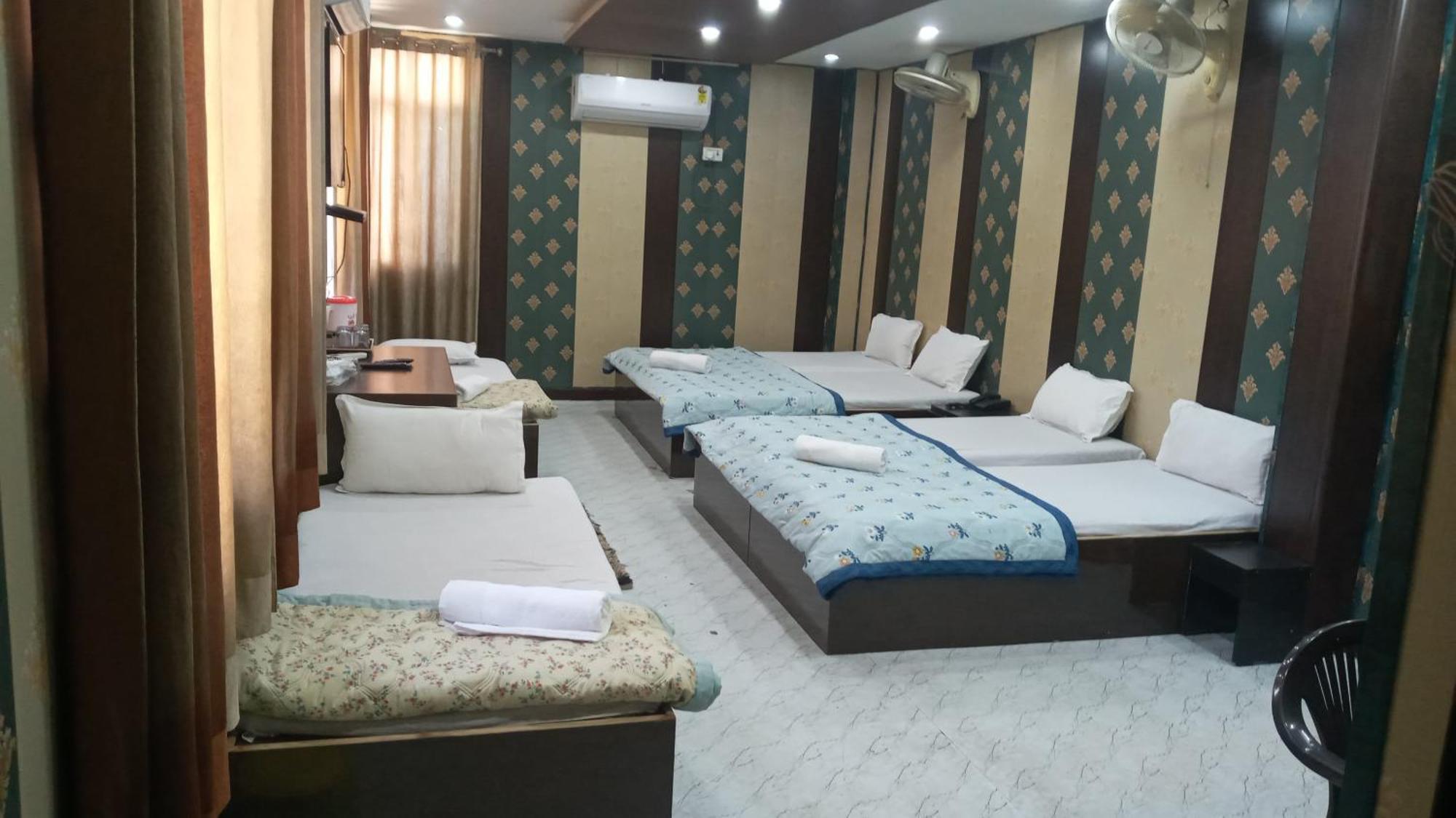 Hotel Regard - Varanasi — Photos 3
